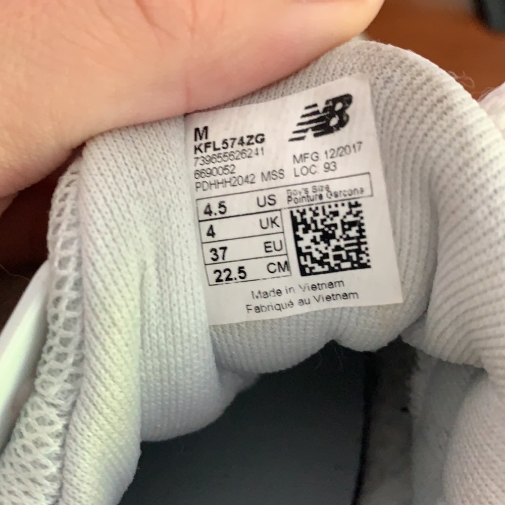New Balance 574 - Picture 3 of 3